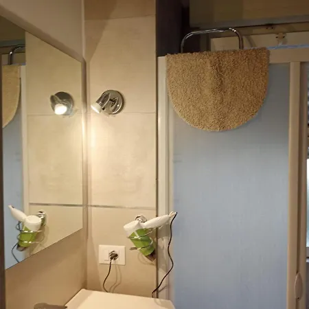 Limezzi House 公寓 莱切