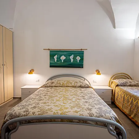 Limezzi House *